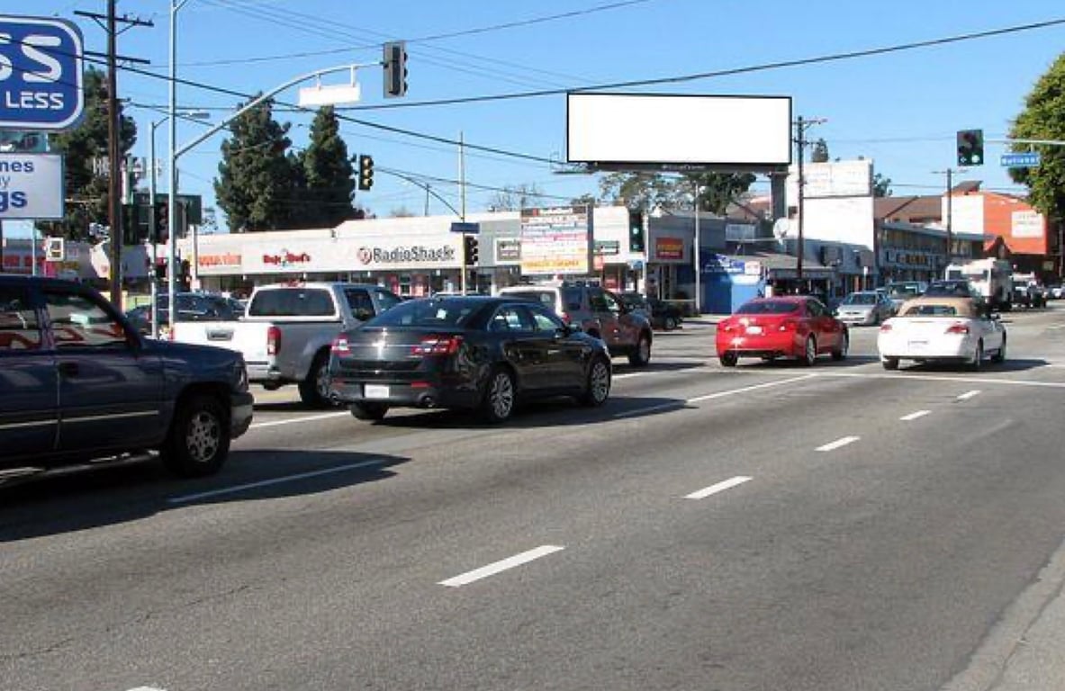 Sepulveda WS 125ft N/O National (NO EXT)** F/S - 1 Media