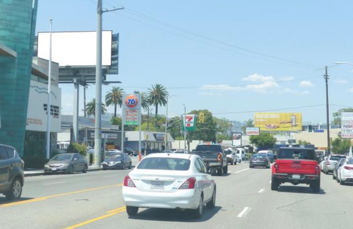 Location photo for S Robertson Blvd near Robertson / Airdrome, Beverlywood (Los Angeles)
