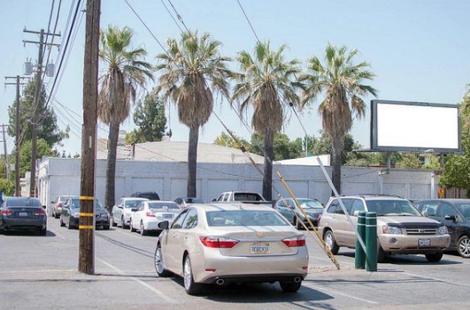 Location photo for Broadway near Broadway & 15th St (EB), Southwestern Sacramento (Sacramento)