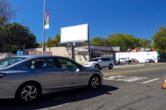 Location photo for Broadway near Broadway Light Rail (EB), Southwestern Sacramento (Sacramento)