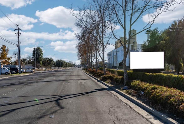 East Street 1600 ft N/O Gibson Road W/S F/N Media