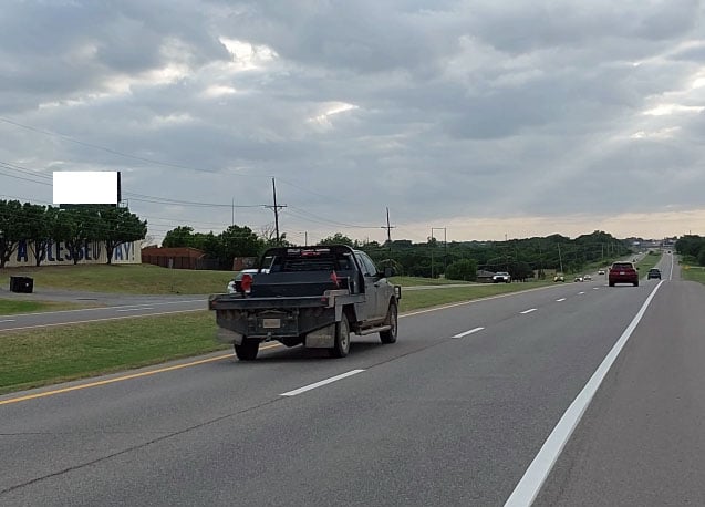 2311 SE Lee Blvd Media