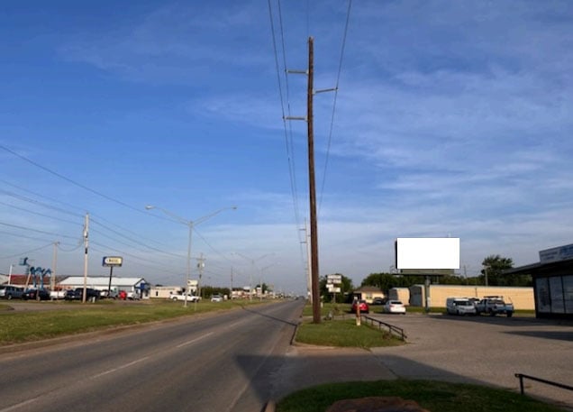 2407 SW Lee Blvd Media