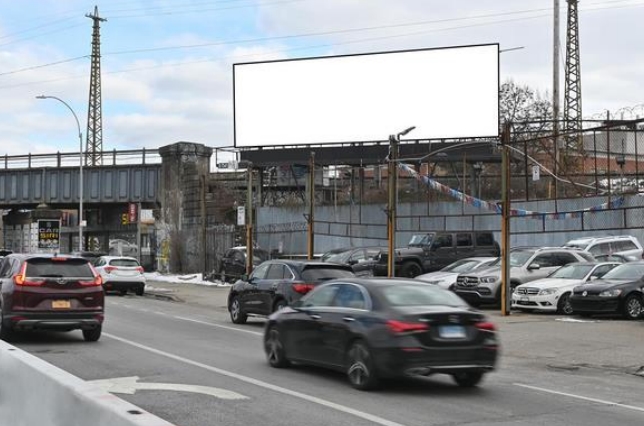 Location photo for Queens Blvd near Little Thailand Way, Flushing (Queens County)