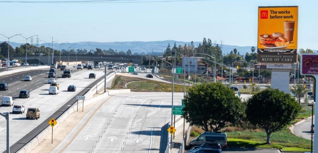 Location photo for Center Ave near Bella Terra (Huntington Beach)