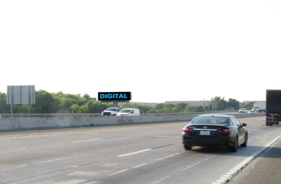 Location photo for N State Hwy 360 Service Rd W (Grand Prairie)