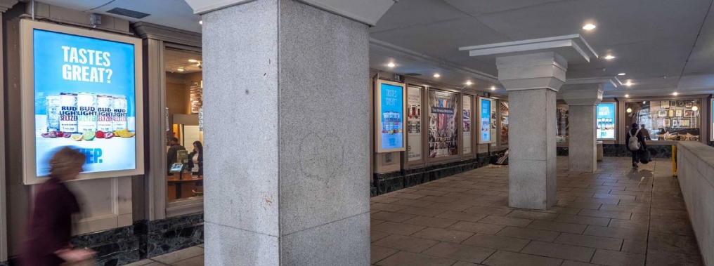 Metro Center - G Str NW and 13th St NW Media