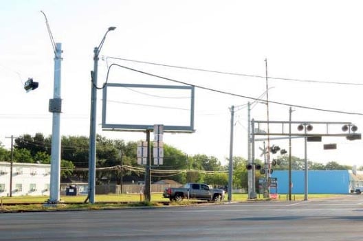 Location photo for FM 1765 @ Fish Place (Texas City)