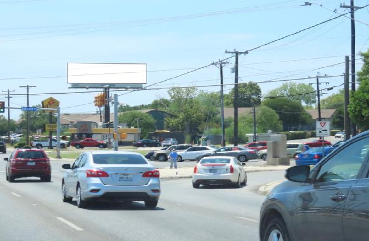 Location photo for Huebner Rd near Huebner & Babcock, Northwest Side (San Antonio)