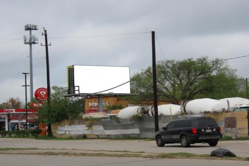 Location photo for Jensen Dr near Jensen Dr @ Tidwell Rd, Northeast Houston (Houston)