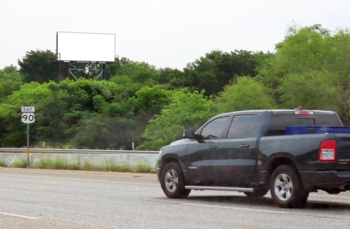 Location photo for US-90 near New Life Trailhead, South Side (San Antonio)