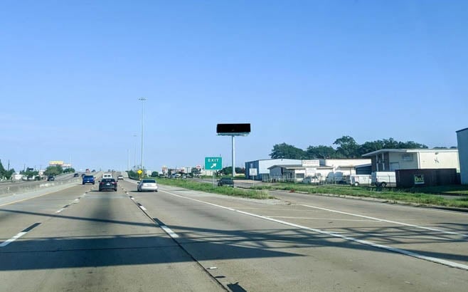 Location photo for Eagle Ave near Strawberry Clinic Wb, Vincewood Terrace (Pasadena)