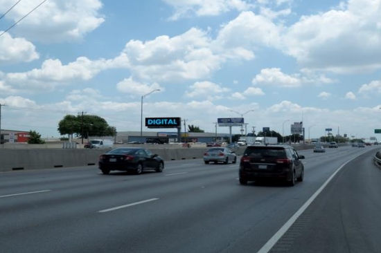 Location photo for N Interstate 35 (Lewisville)