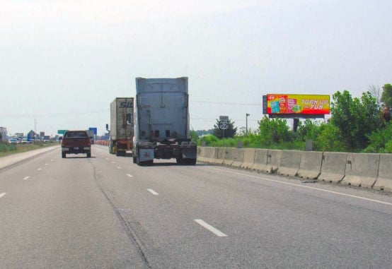 Location photo for S Indianapolis Rd near Pop Weaver (Whitestown)