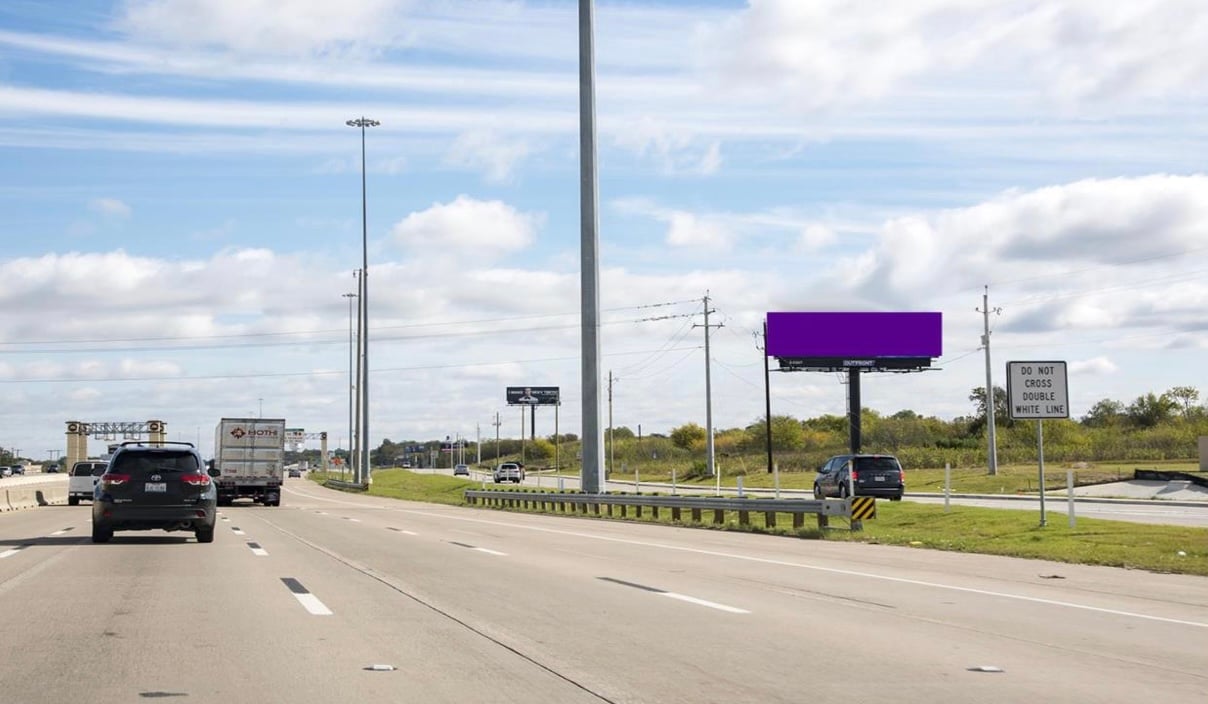 I-30 (Tom Landry) .75 Mi W/O Beltline S/S F/W Media