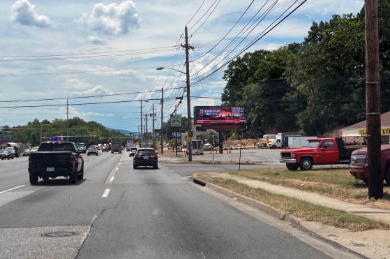 1020 Orange Ave NE Roanoke VA Right Read West Bound traffic Media