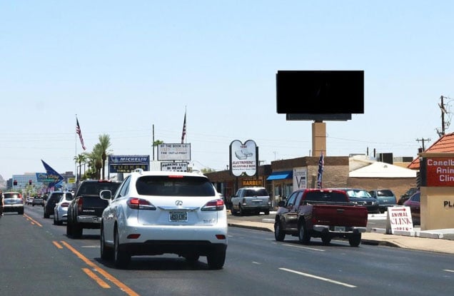 Location photo for E Camelback Rd near Camelback Rd & 12th St, Palo Verde Place (Phoenix)