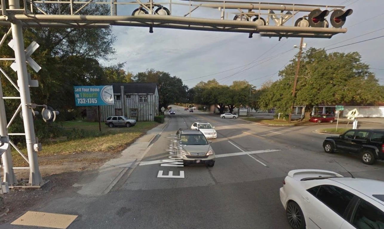 Location photo for E Montague Ave near Rivers Ave / Rich St (North Charleston)