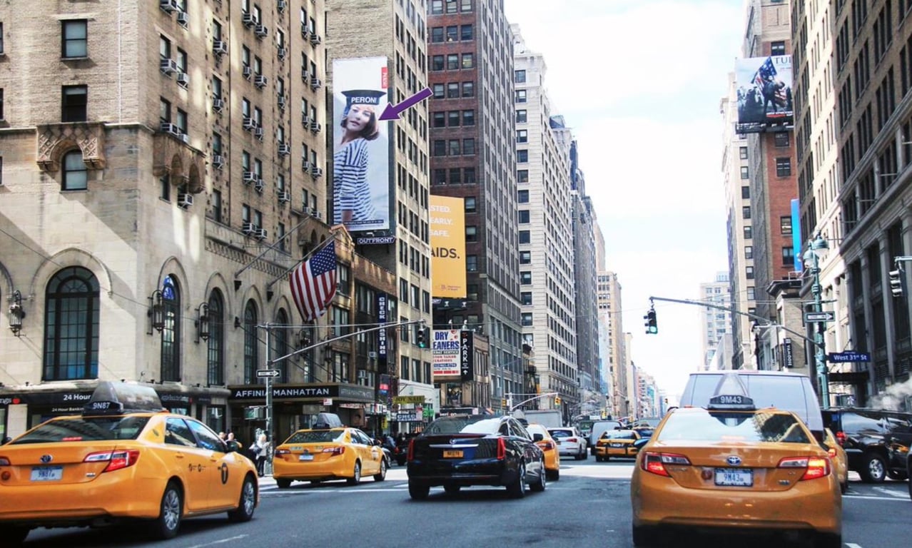 Location photo for 7th Ave (New York)