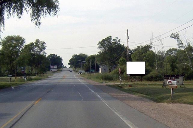 M-37 500 ft S/O 136th St (S/O Grant) ES F/S Media