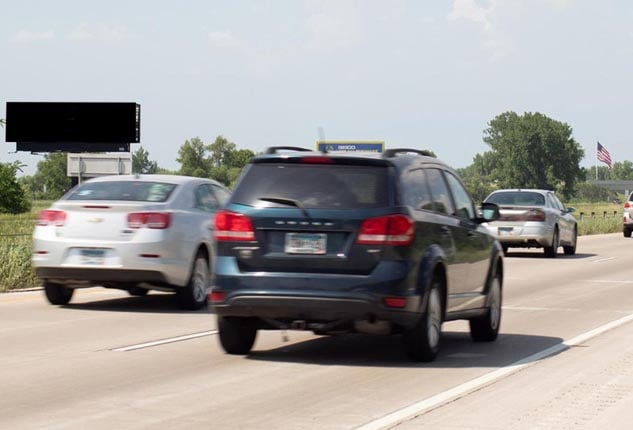 Location photo for I-35E 2000 ft S/O I-35 Split W/L F/S