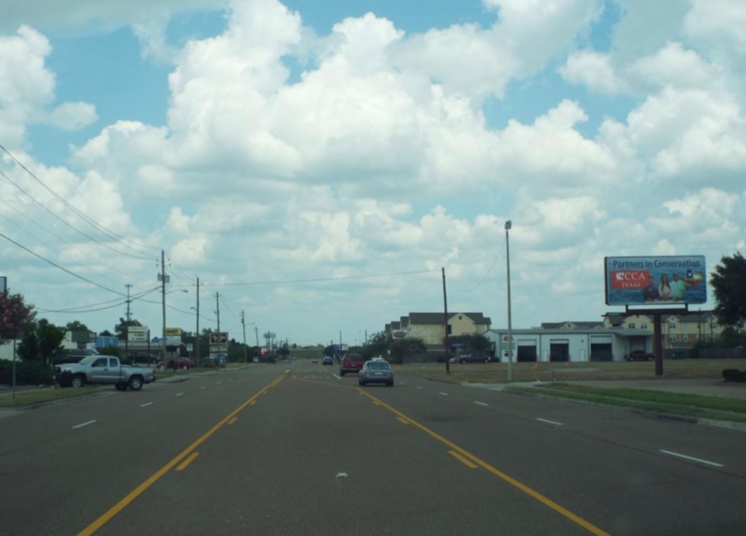 STOCKBAUER E/S 650' N/O SALEM RD SF RHR