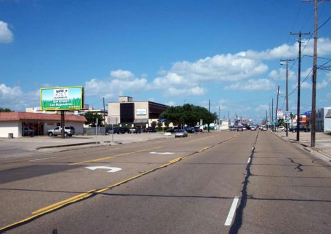 B59 N/S 500' W/O NAVARRO WF LHR