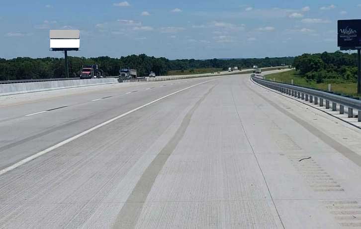 Location photo for E. of I35 S. of Hwy 77 (S Board)