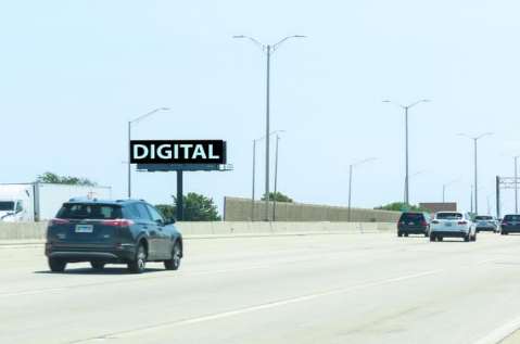 Location photo for 11th Ave near Higgins Rd & Oakton St (Arlington Heights)