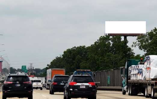 Location photo for W 137th St near Pulaski Rd & 137th St (Robbins)