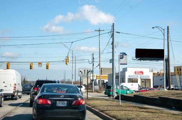 W Henderson Rd W/O SR 315 S/S F/W Media