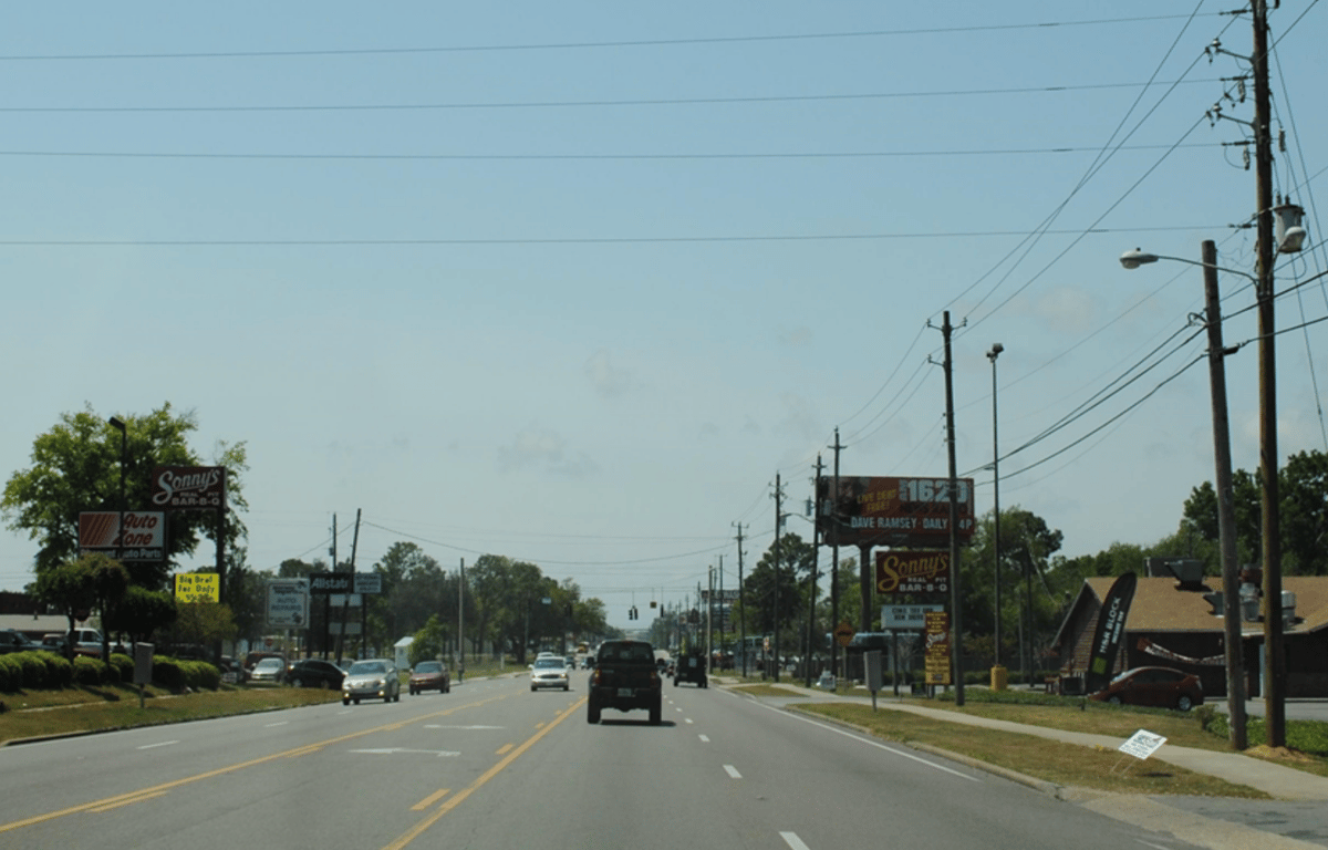 W/S 9TH AVE S/O MACALLISTER F/N Media