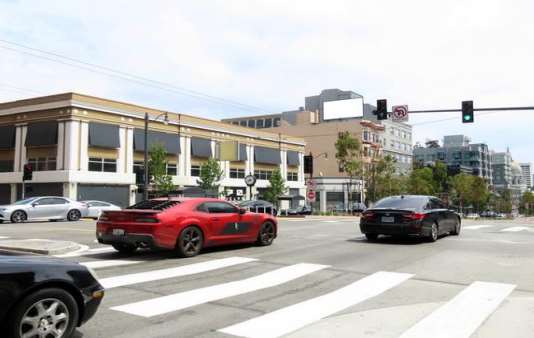 Location photo for Van Ness (US 101) ES 80ft N/O Ellis F/N - 1