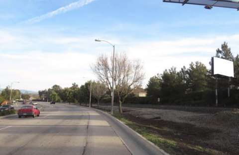 Location photo for Little Falls Ct near Railroad Ave & Oak Ridge Dr, Saugus (Santa Clarita)