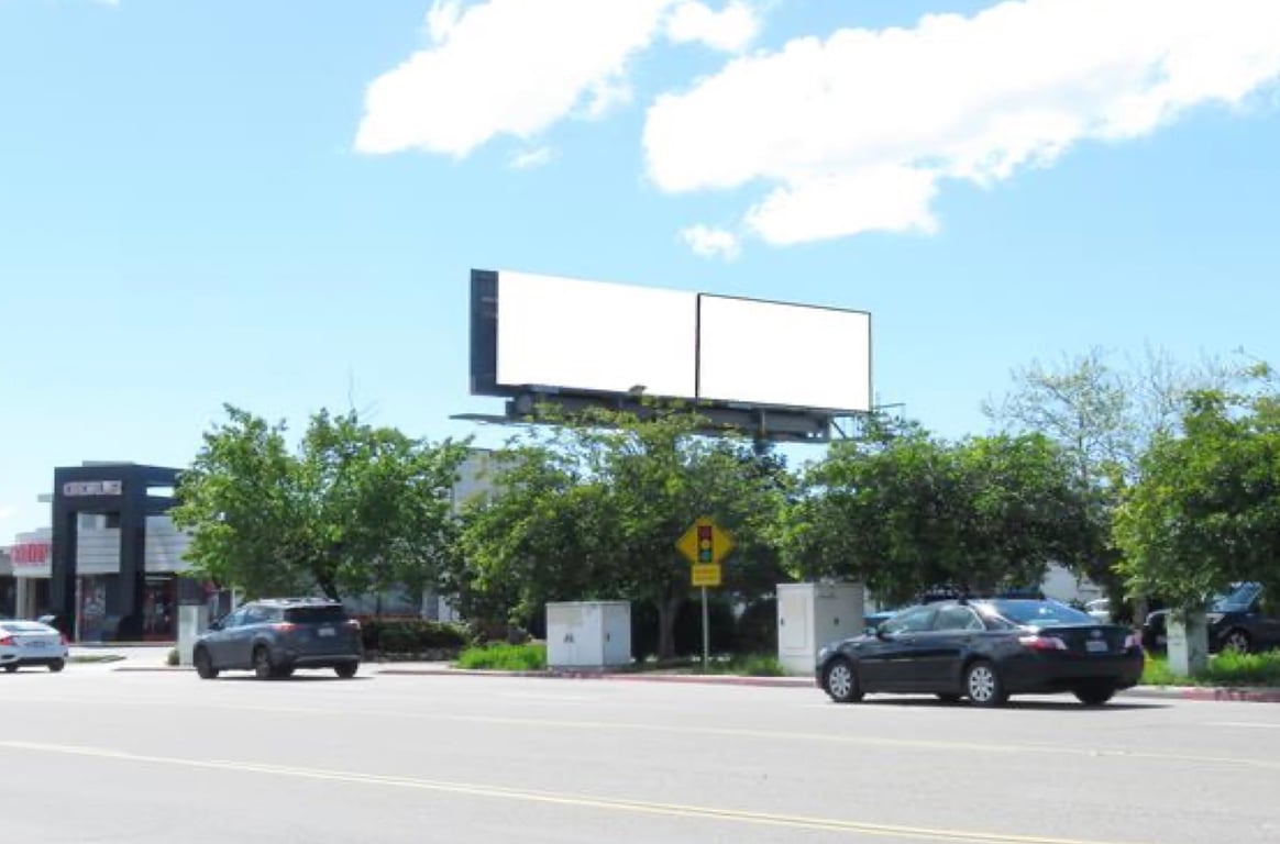 Location photo for Convoy St near Clairemont Mesa Bl & Convoy St, Kearny Mesa (San Diego)