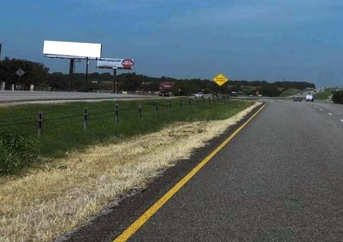 US 290/ 1.5 mi E/O SH 21/ Paige Media