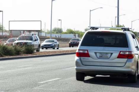 Location photo for Grand Ave near Northern Horizon Park (Glendale)