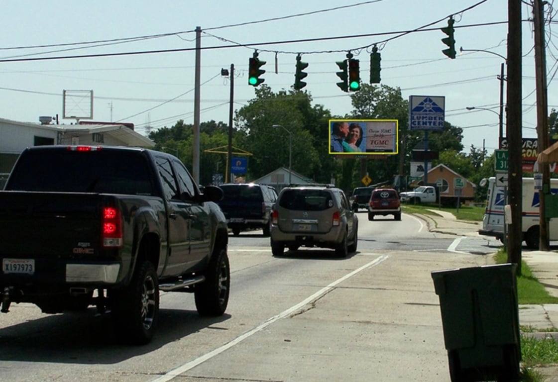 Location photo for W Tunnel Blvd near Bond Street (Houma)