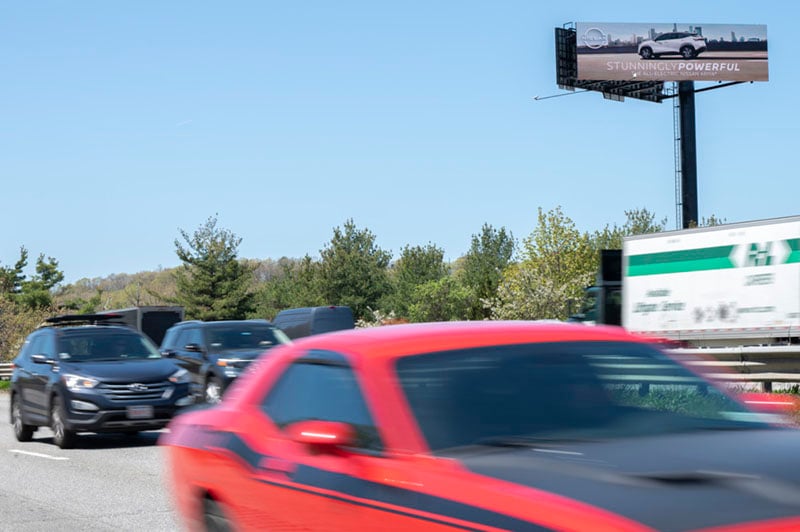 I-90 / Mass Pike @ Southbridge St, MA 01501 F/E Media