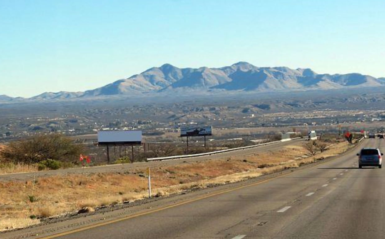 Location photo for I-10 NS 0.2mi E/O Hwy 80 mm 304.15 F/W - 1