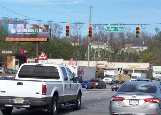 W/S Barre Pkwy N/O Dallas Hwy LHR F/S ( Wendy's) Media