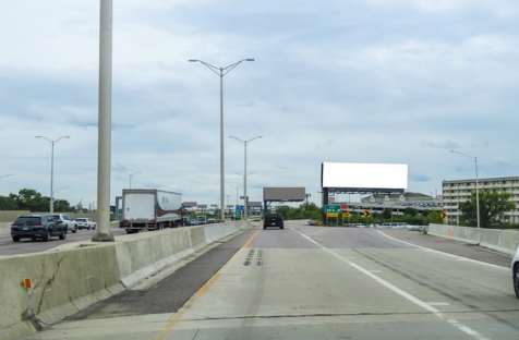 Location photo for Irving Park Rd near Mannheim/Irving Park (Schiller Park)