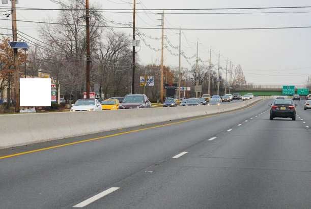 Location photo for Brunswick Pike near Quaker Bridge Mall, Lawrenceville (Lawrence Township)