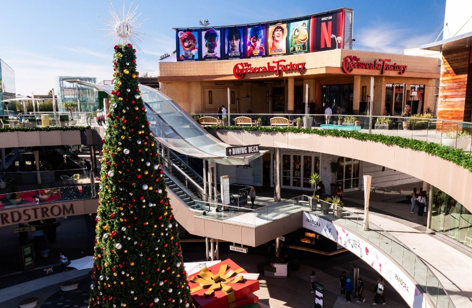 Location photo for Santa Monica Pl near Cayton Children's Museum, Downtown (Santa Monica)