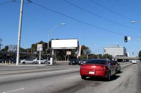 Location photo for W Century Blvd near Welcome to Los Angeles Mural (Inglewood)