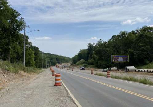 FRANKLIN RD E/S .7 MILE N/O MOORES LN F/S - (64) 5-7/16" BLADES Media