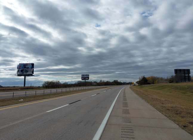 Location photo for E. side I-44, S/O Lee Blvd (N)