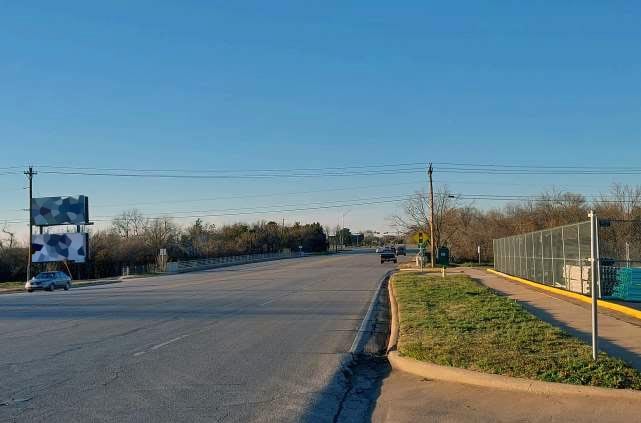 BEVERLY DRIVE N/O SEYMOUR WS Media