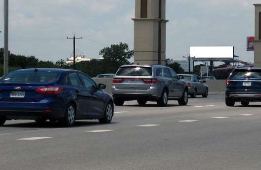 Location photo for N PanAm Expy near I-35 N Access Rd. In Front Of 3730, East Side (San Antonio)