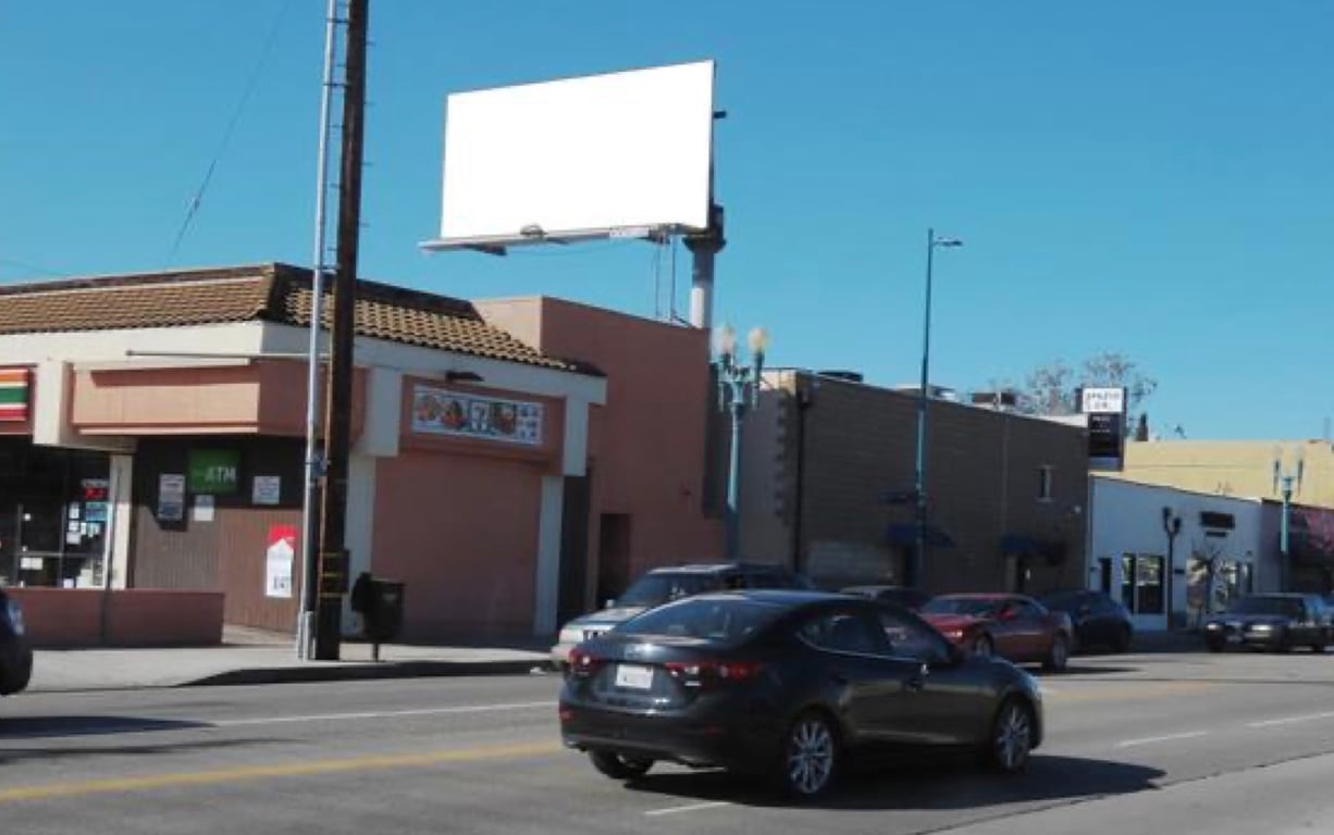 Location photo for Willowcrest Ave near Magnolia / Cahuenga, NoHo (Los Angeles)